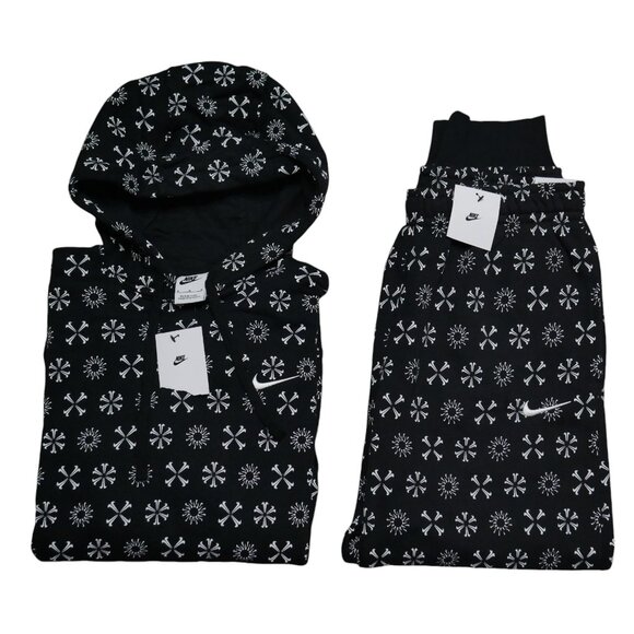 Nike Club Fleece Men's Monogram 2 PC Sweatsuit Size M Tracksuit Set Black White - Picture 2 of 9